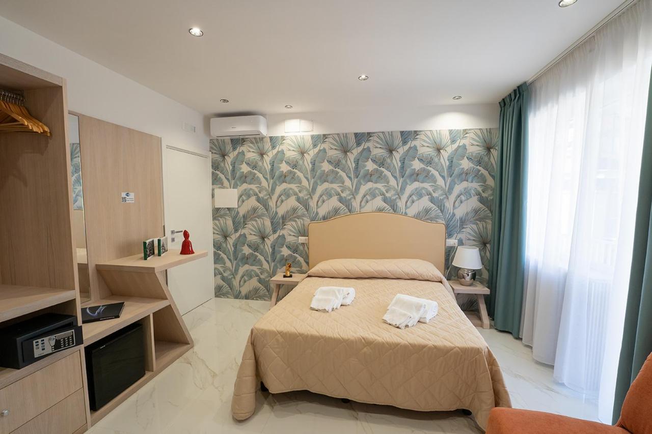 Hotel HR Boutique Porto, Napoli Centro, by ClaPa Group Extérieur photo