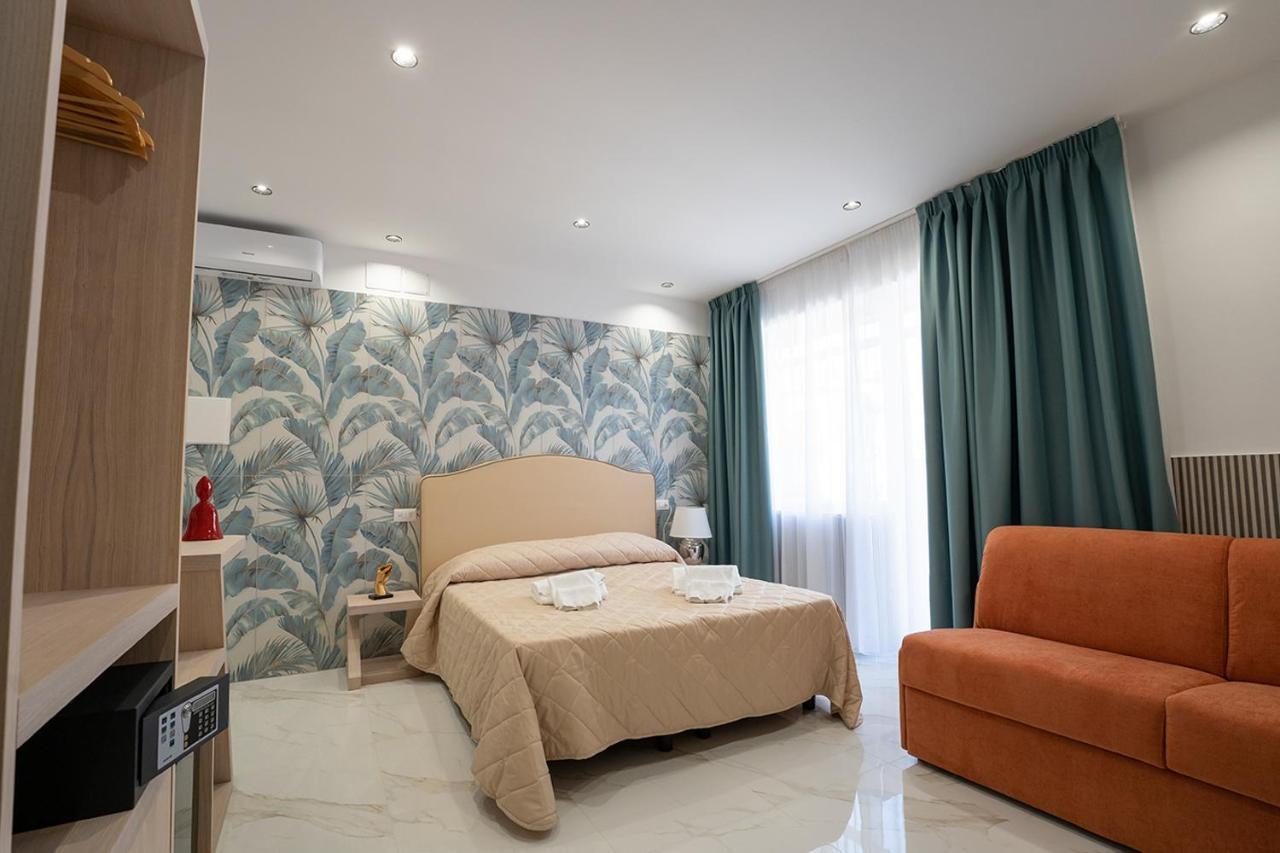 Hotel HR Boutique Porto, Napoli Centro, by ClaPa Group Extérieur photo
