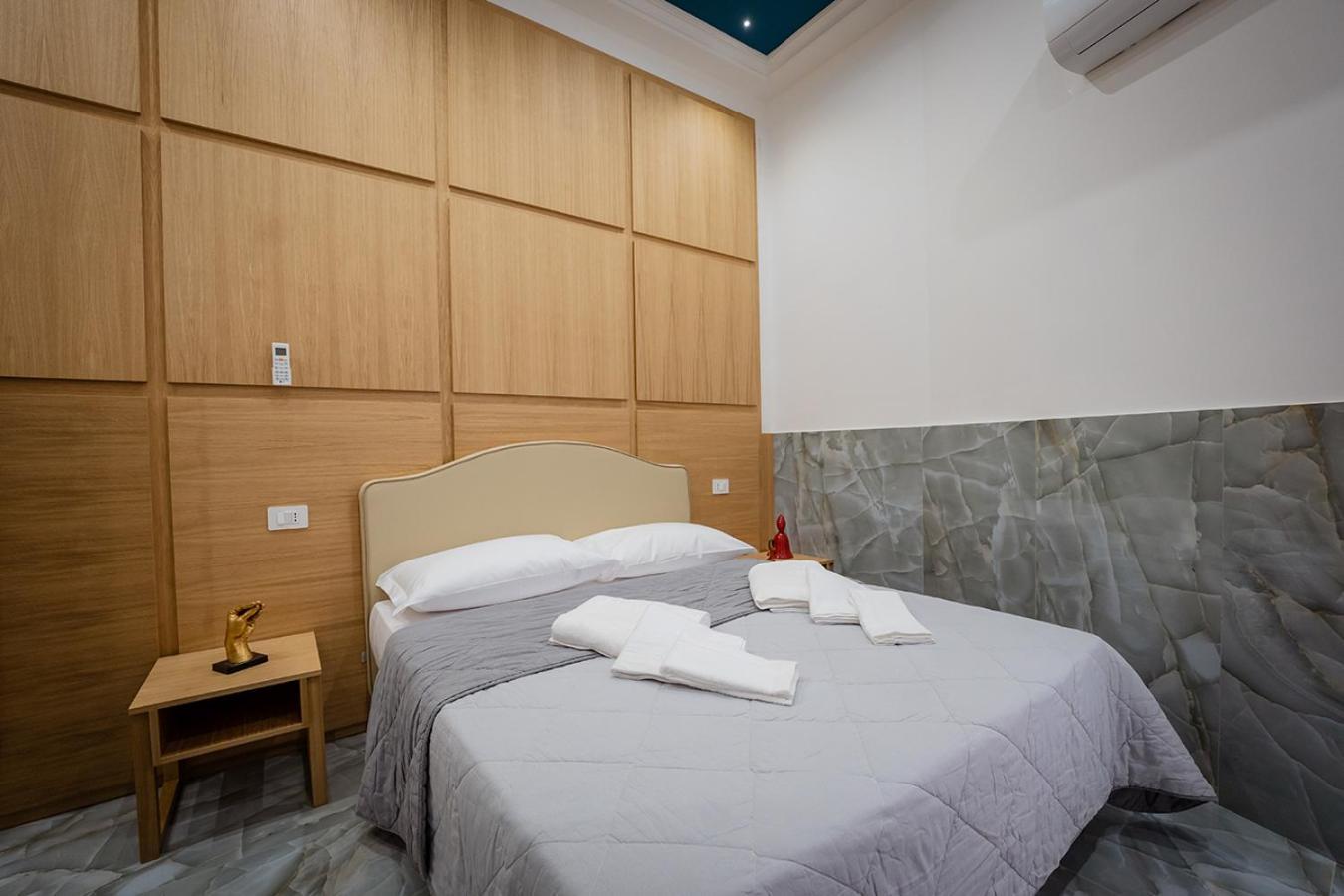 Hotel HR Boutique Porto, Napoli Centro, by ClaPa Group Extérieur photo