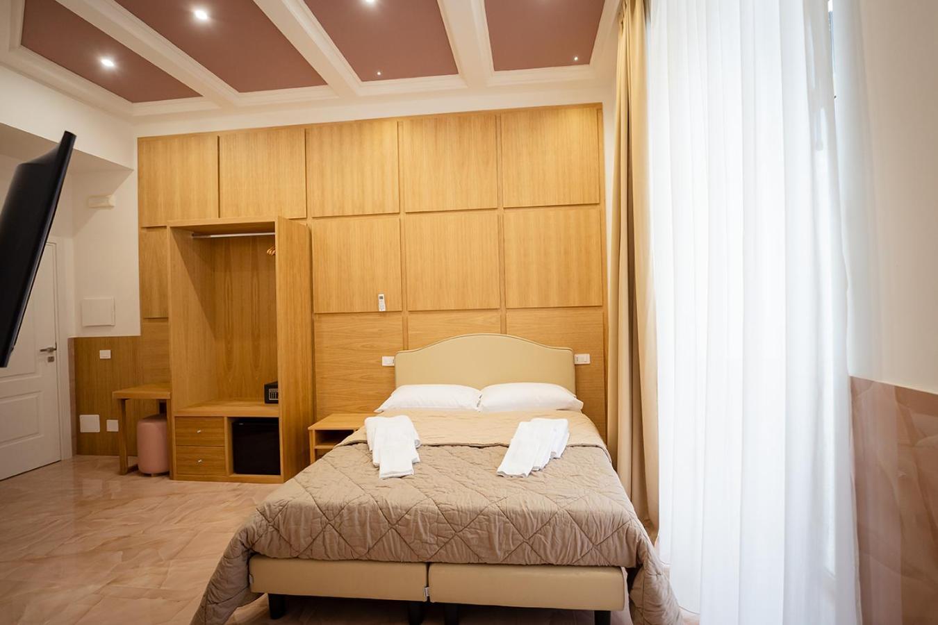 Hotel HR Boutique Porto, Napoli Centro, by ClaPa Group Extérieur photo
