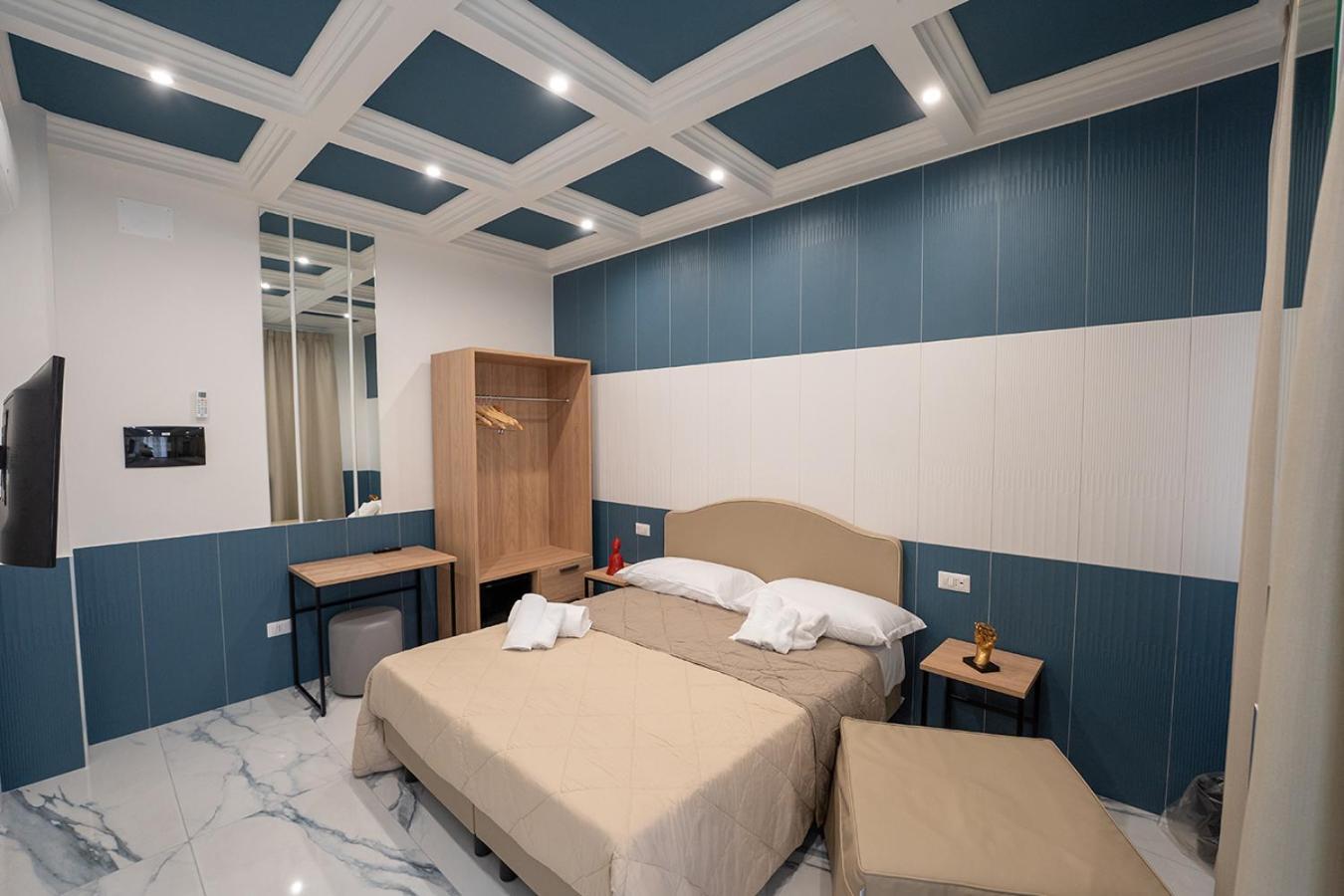 Hotel HR Boutique Porto, Napoli Centro, by ClaPa Group Extérieur photo