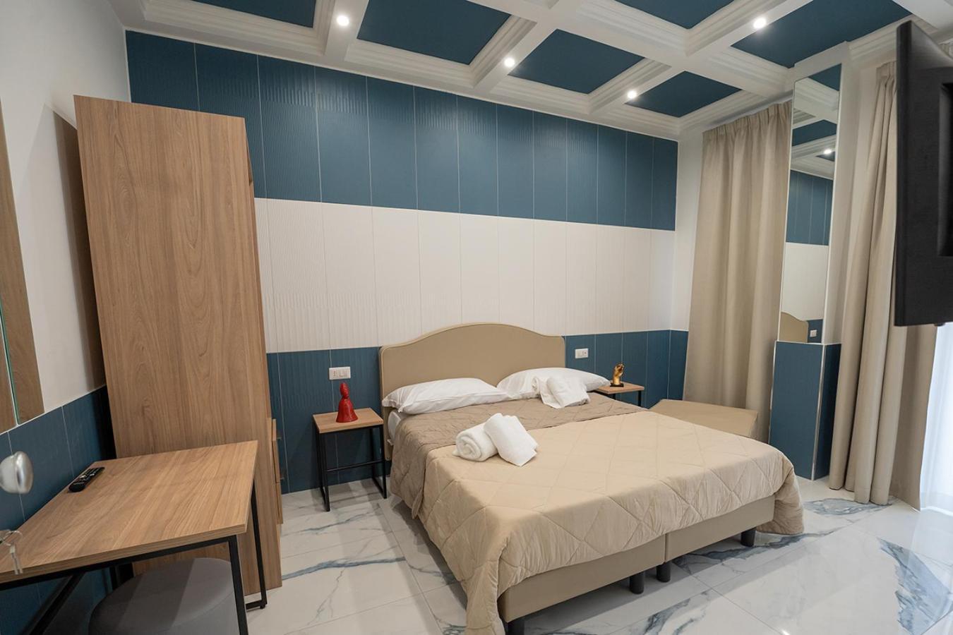 Hotel HR Boutique Porto, Napoli Centro, by ClaPa Group Extérieur photo