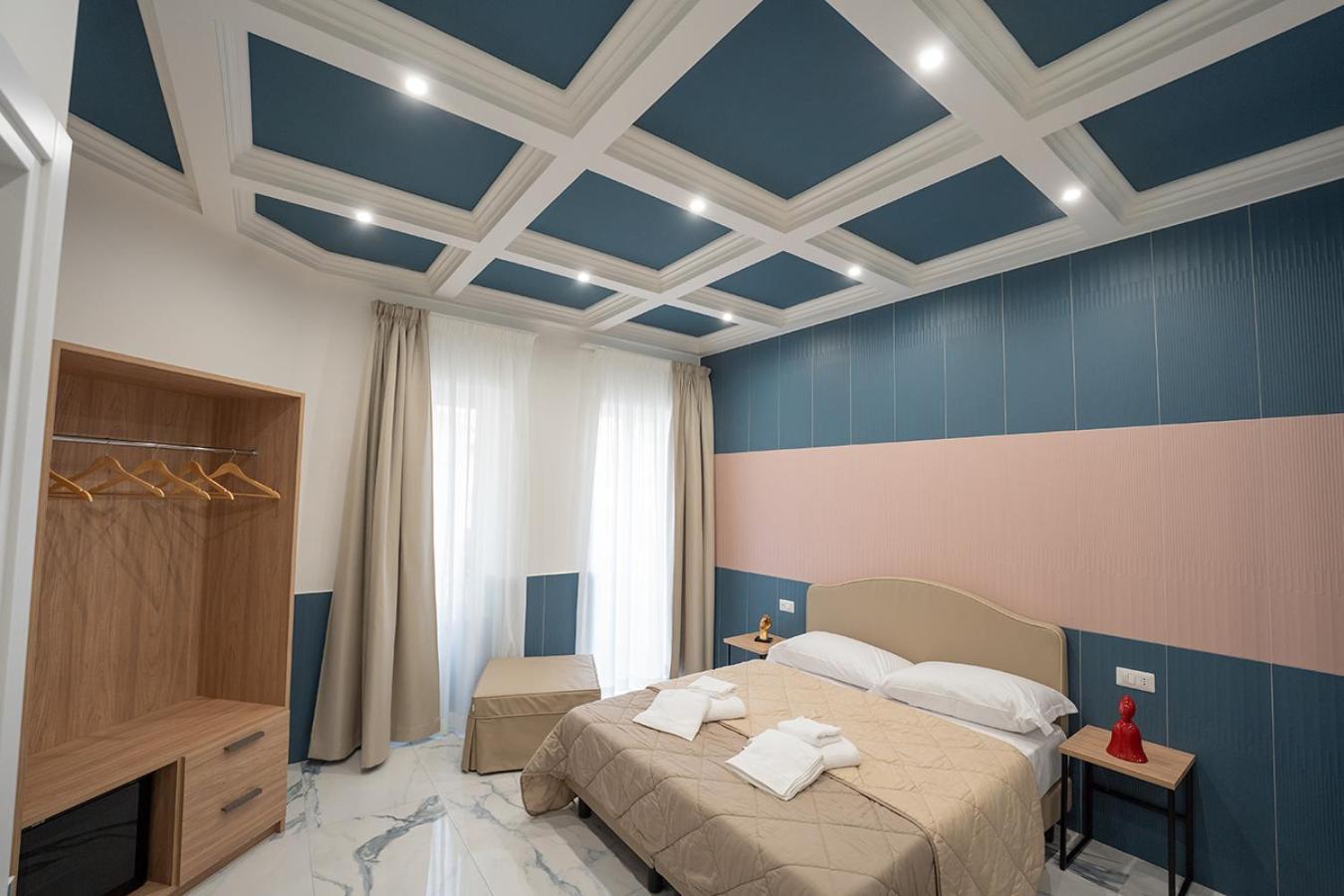 Hotel HR Boutique Porto, Napoli Centro, by ClaPa Group Extérieur photo