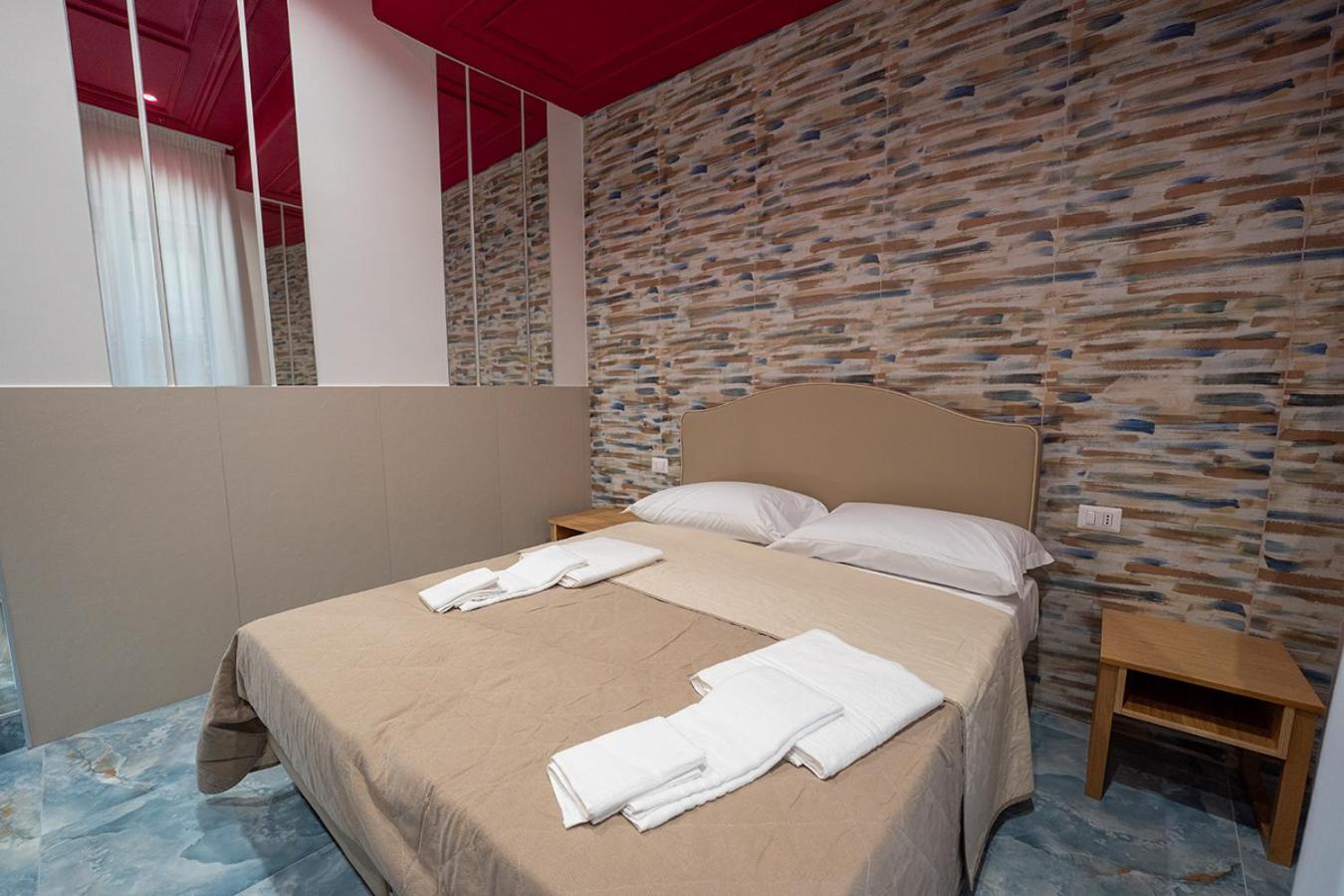 Hotel HR Boutique Porto, Napoli Centro, by ClaPa Group Extérieur photo